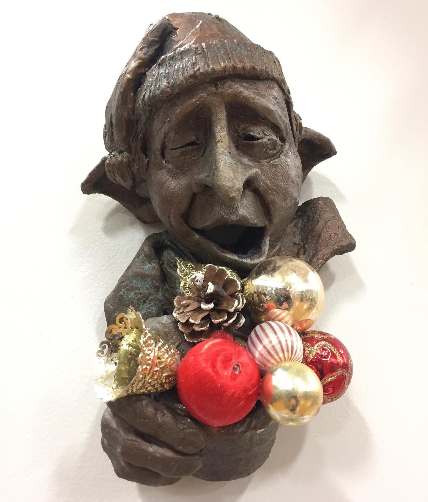 gargoyle with decorations