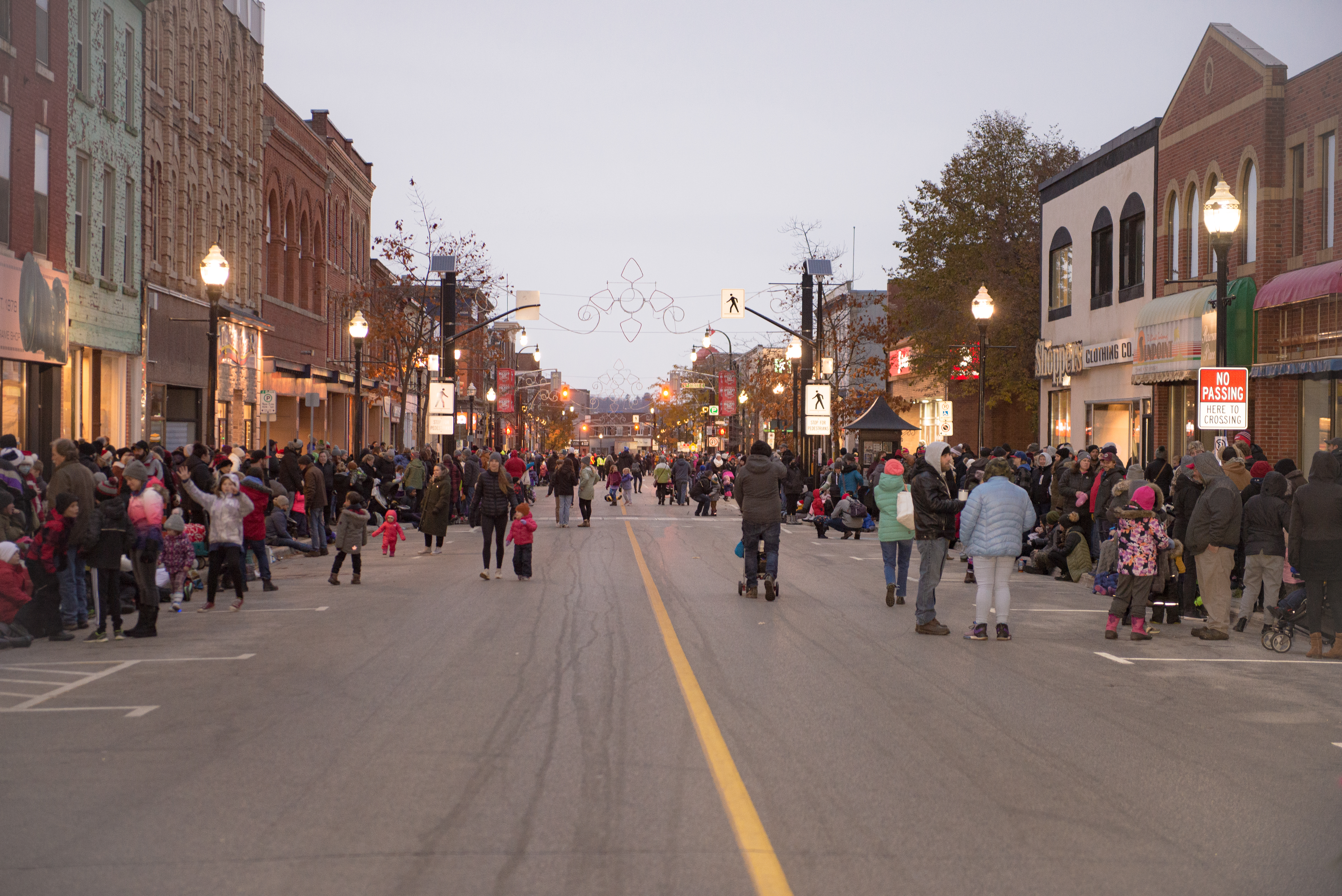 <div class="text-large">People gathering before the parade</div>